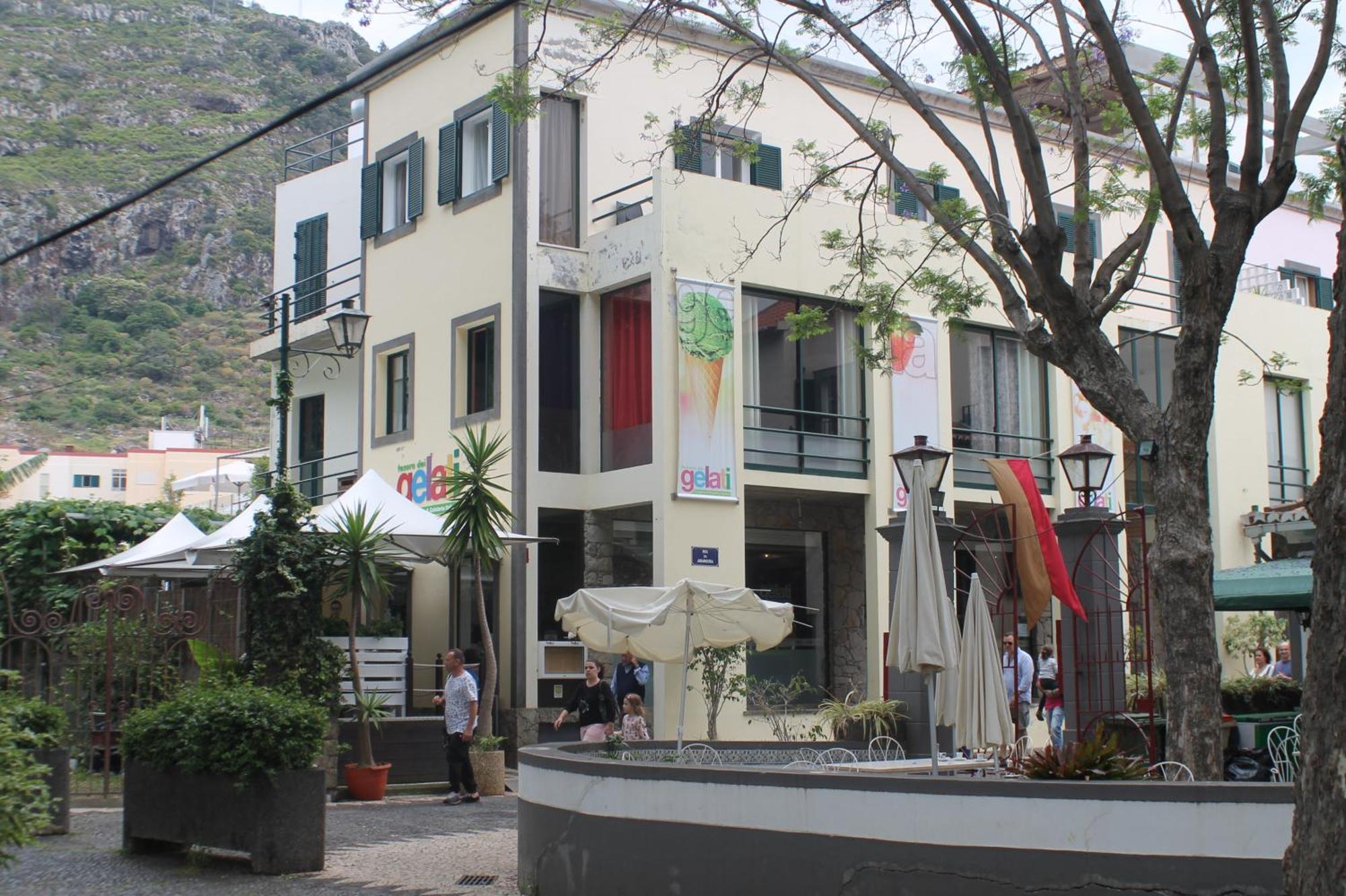 Modern & Recycled Guest House Machico  Exterior foto